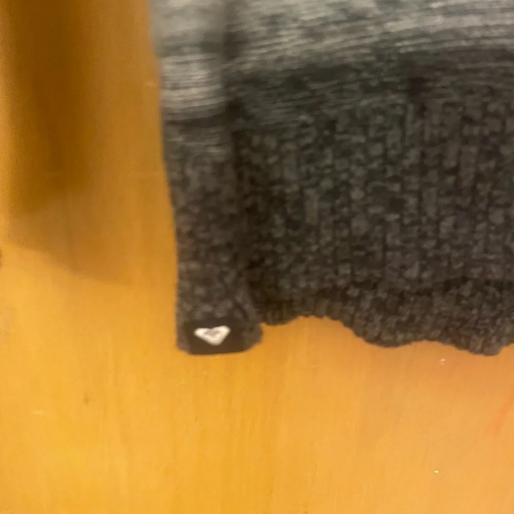 Ladies Roxy button up sweater - Picture 6 of 6